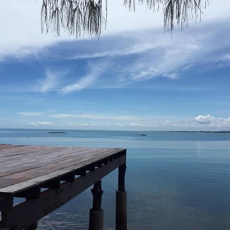 Issara Beach Resort Сичон Экстерьер фото